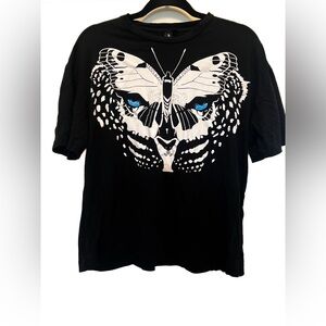 Jonny Cota size medium top